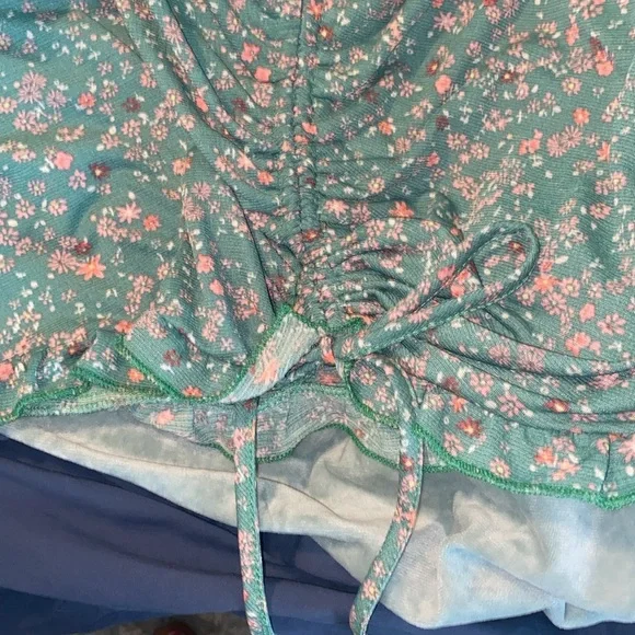 Liberty Love Fitted Dress - Picture 5 of 5